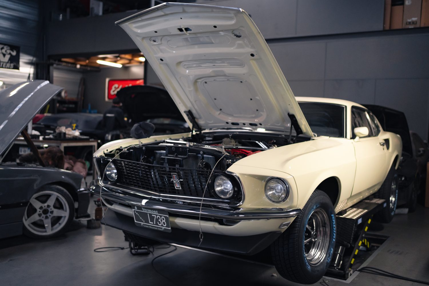 the speedshop 6 garage ford mustang